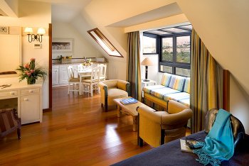 Real Residência Suite Hotel