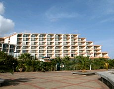 Hotel Four Views Oasis