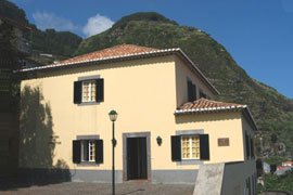 Centro de Juventude do Porto Moniz