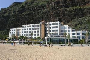 Hotel Calheta Beach