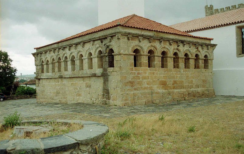 Domus Municipalis