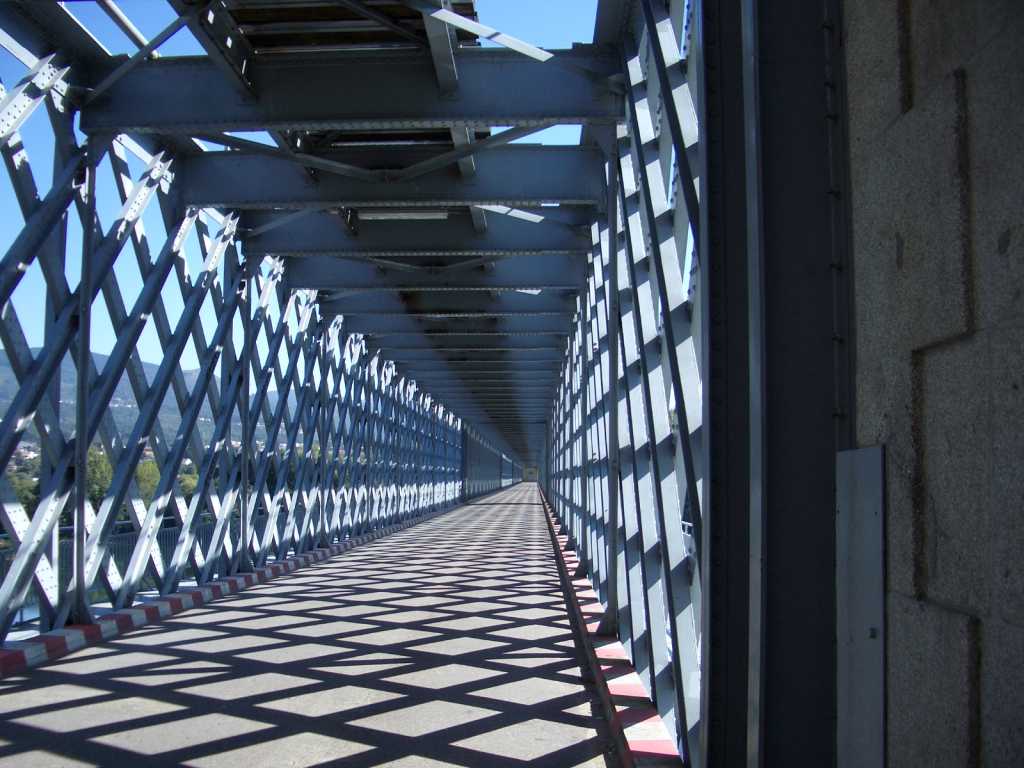 Puente internacional