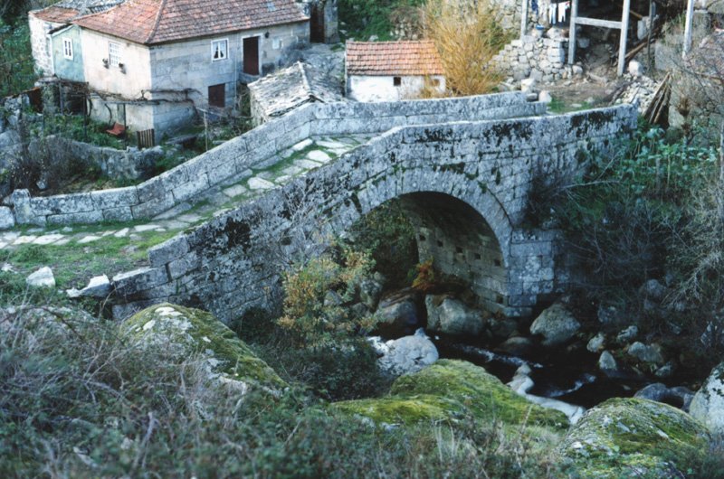 Ovadas: Puente de Covelinhas