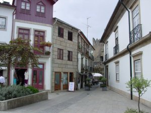 Centre: Photo