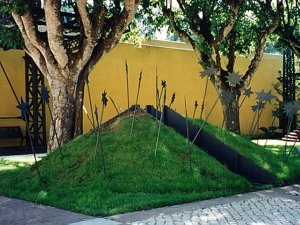 Fábrica da Pólvora de Barcarena: Monumento à Terra: Foto