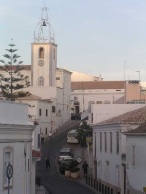 Centre: Photo